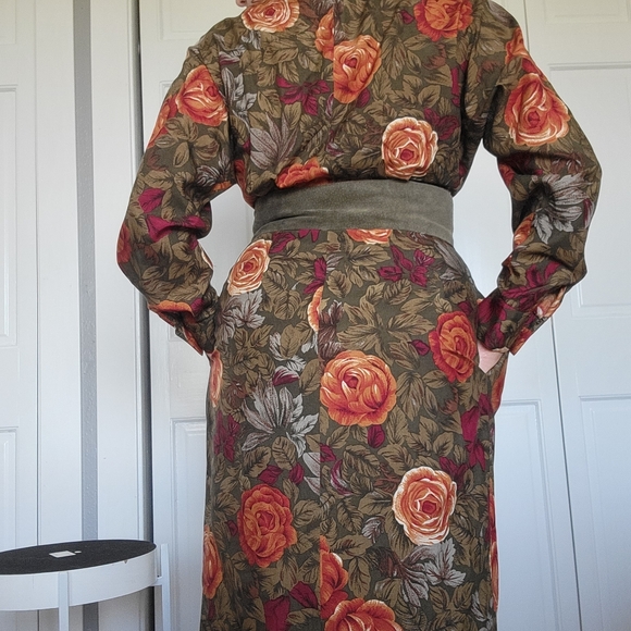 St. Gillian floral dress - Picture 4 of 12